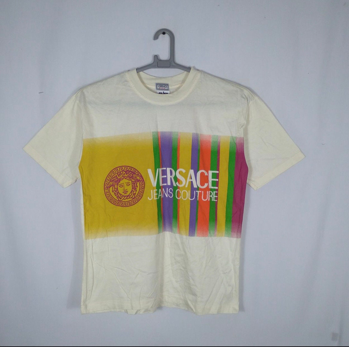 Tシャツ・カットソー VERSACE '90s Vintage Logo' T-shirt (10118821A08573 2B020) Tシャツ '90s ヴィンテージ ロゴ 刺繍 ホワイト | VERSACE JP