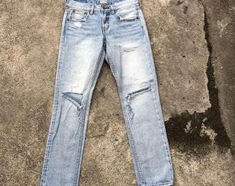 Vintage Semantic Design Japanese Brand Fashion X Roen Embroidered