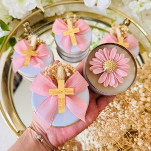 Personalized Daisy Candle with Metal Box Favors: Baptism, Christening Gift,  Holy Communion