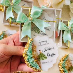 Quinceanera Guest Magnet Favors, Sweet 16 Party Favor, Mis Quince Anos, Sweet 15 Recuerdos