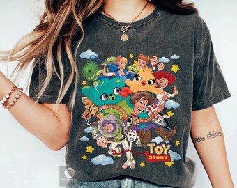 Camiseta Comfort Colors® de Toy Story, "Tienes un amigo en mí", camiseta de personajes de Toy Story, camiseta de viaje en grupo a juego de Toy Story y sus amigos