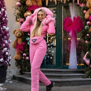 Rosa Skianzug, Jumpsuit, Retro Schneeanzug, Frauen Ski Overall, Ski Outfit mit Kapuze, Skioverall für Snowboarding, Overall Winter einteilig