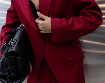 Red Women’s Pantsuit – Oversized Blazer and High-Waisted Trousers Set – Elegant Power Suit for Office, Events or Evening Outfits