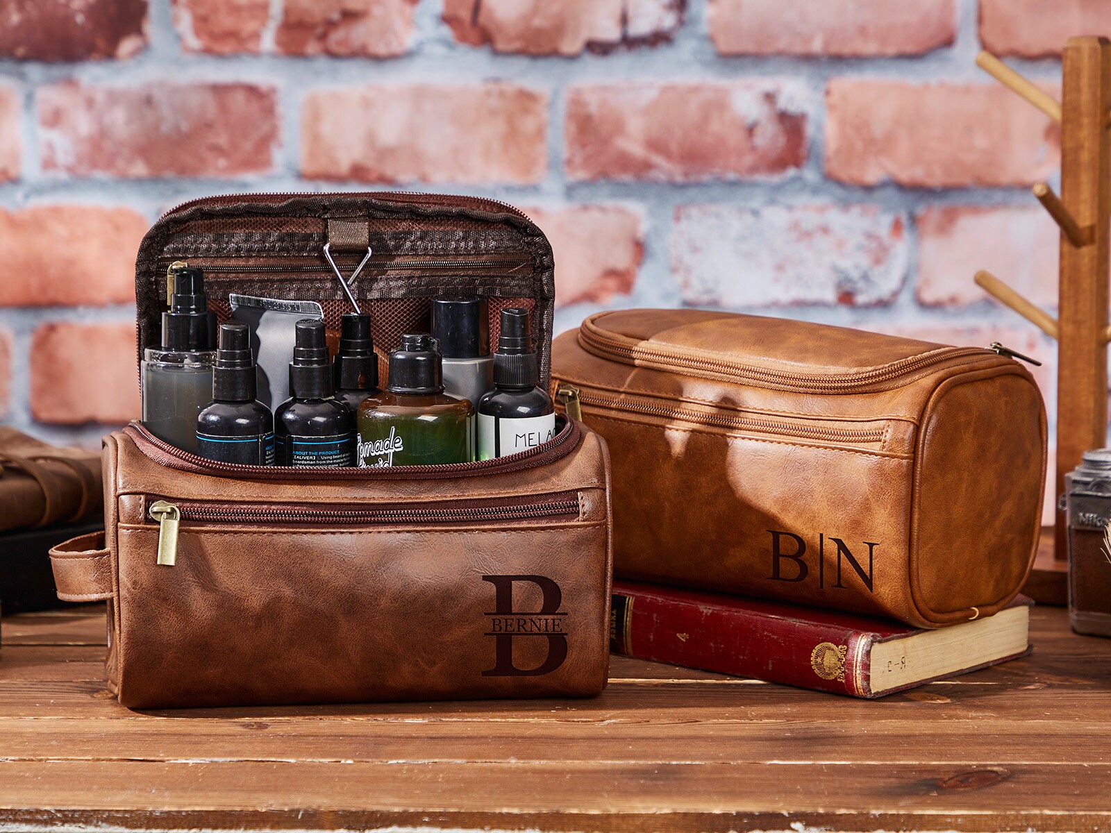 Groomsman Gifts Leather Wash Bag Personalised Leather Dopp Kit