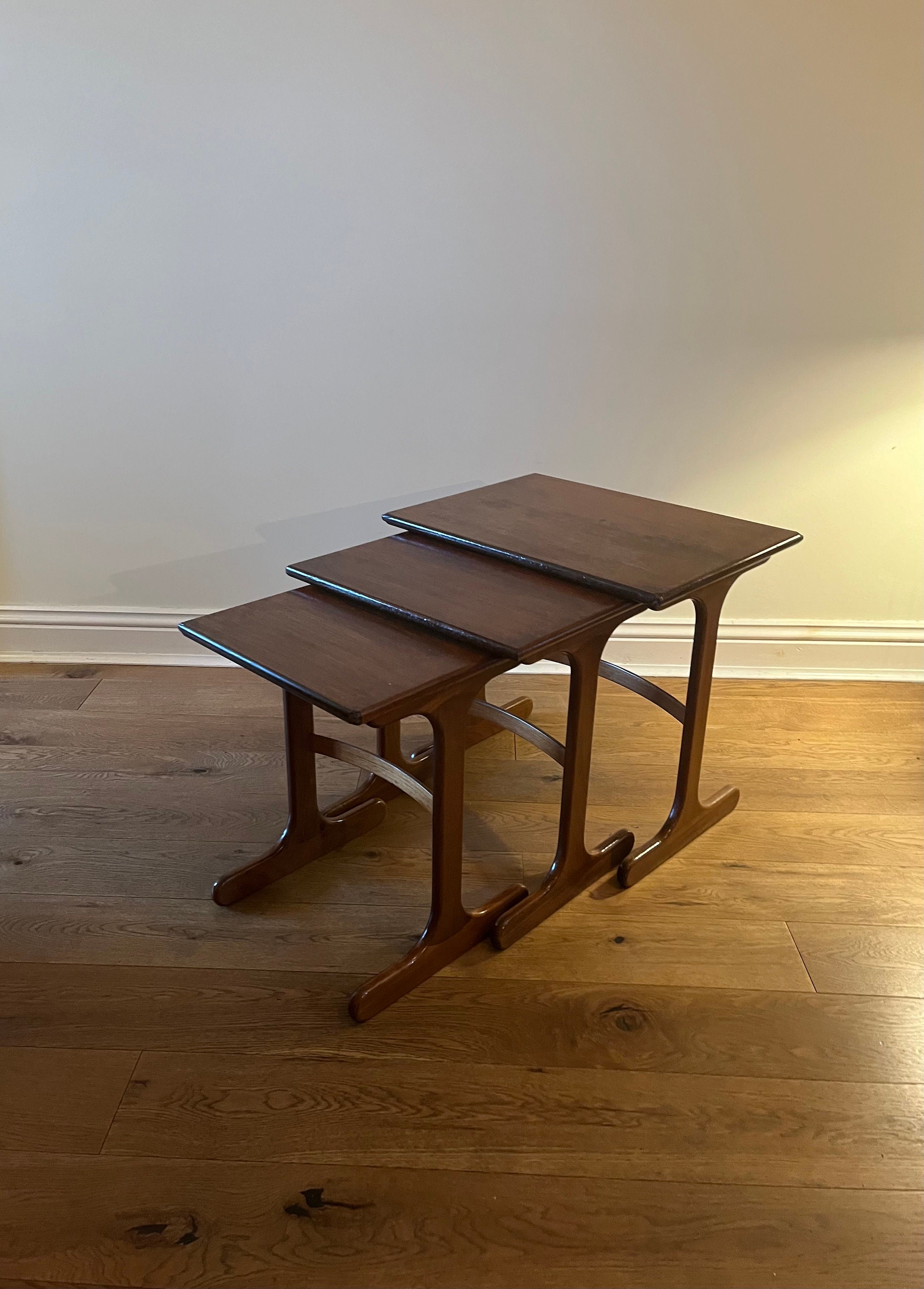 G plan nest of 3 tables discount