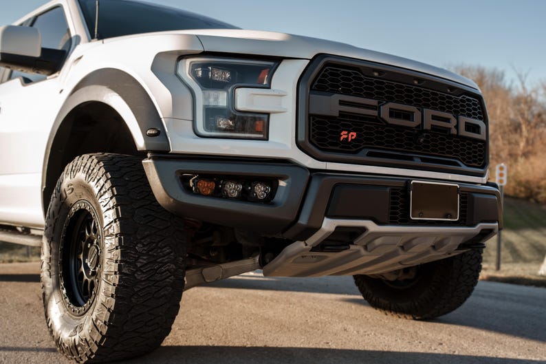 Emblemat Ford Performance FP 17-20 (pasuje do Raptor 17-20) Bright Orange