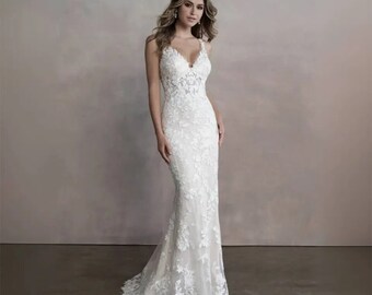 Gorgeous Floral Lace Sheer Bodice V-Neck Backless Wedding Gown