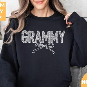 Grammy Sweatshirt, Christmas Grandma Gift, Granny Sweater For Mothers Day, Grammie Crewneck, First Time Grandma Shirt Cute Grandma Gift