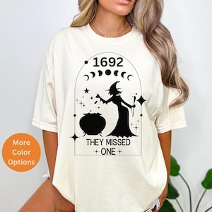 Sudadera de bruja de Salem, camiseta de bruja de Halloween, camiseta de bruja de 1692, camiseta de &quot;Se perdieron una&quot;, camiseta de Salem Massachusetts, vibraciones de bruja de Halloween