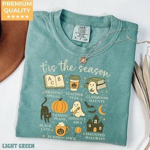Halloween Lehrer Komfort Farben Shirt, Geist Klassenzimmer T-Shirt, gruseliges Lehrer Shirt, süßes Herbst Lehrer Outfit, Oktober Lehrer Geschenk T-Shirt
