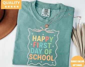 Erster Schultag Shirt Komfortfarben, Lehrer zurück zu Schule T-Shirt, süßes Lehrer Shirt, Grundschullehrer Outfit, Geschenk für Lehrer