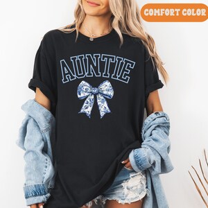 Gift For Aunt, Aunt Shirt, Cute Auntie Shirt, Cool Auntie Shirt, New Auntie Shirt, Gift For Auntie, Custom Auntie Shirt, Pregnancy Reveal