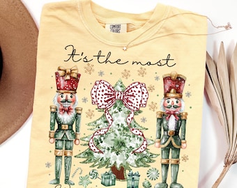 Maglietta natalizia per bambini Comfort Colors con motivo Schiaccianoci, maglietta per feste Coquette, maglietta festiva con Schiaccianoci per bambine, regalo di Natale per gruppi familiari