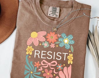 Camiseta Comfort Color® Resist, Camiseta Resist para mujer, Camiseta Resist para regalo feminista, Camiseta Resist, Camiseta Resist para mujer