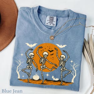 Camiseta de esqueleto bailando, colores cómodos, camiseta vintage de calavera de los 90, camiseta retro Y2K divertida para amantes de los esqueletos, regalo extragrande para ella, camiseta de Halloween