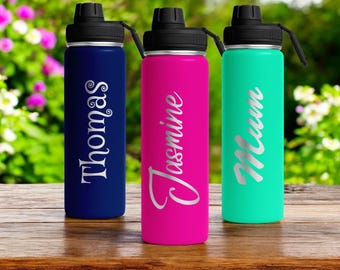 名前を刻印したステンレススチール製ウォーターボトル | さまざまなサイズとフォント | カスタム刻印