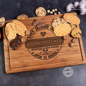 Personalized Bamboo Cutting Board: Engraved Gift for Mom