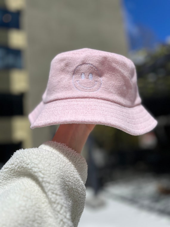 ☆送料 関税込☆A PIECE OF CAKE★Flower Bear Terry bucket hat ☆人気☆【A PIECE OF CAKE】☆Flower Bear Terry bucket ha.t☆