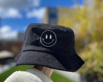Sombrero de cubo de tela Terry cara sonriente, sombrero de cubo bordado, sombrero de cubo para mamá, sombrero de cubo negro