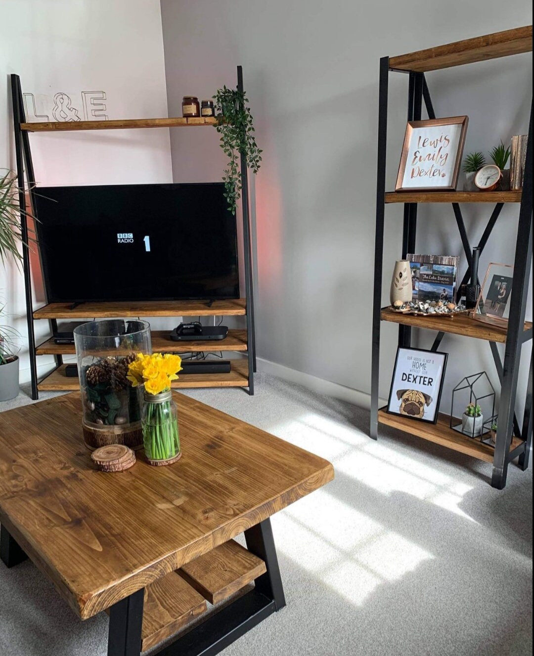 Tv stand with ladder shelves discount