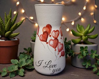I love you flower vase, anniversary, valentines, girlfriend, wife, birthday, romantic, love heart balloons
