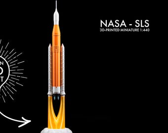 NASA SLS Artemis Rocket Lamp - Space Launch Diorama | LED Night Light | 3D Printed | Office Decoration & Astronomy Gift