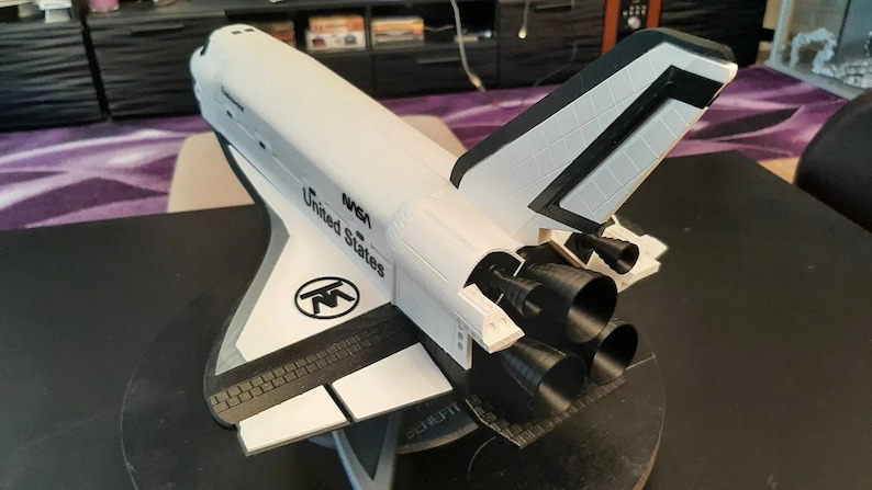 NASA Space Shuttle Endeavor Model - Detailed NASA Collectible & Educational Decor for Space Enthusiasts image 2