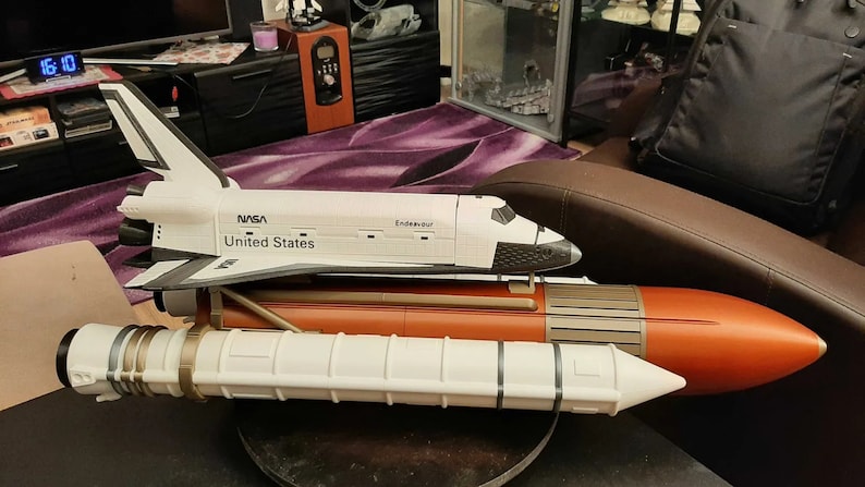 NASA Rocket Booster Pack & Space Shuttle Endeavor Model - Educational Space Toy Gift for Kids image 3