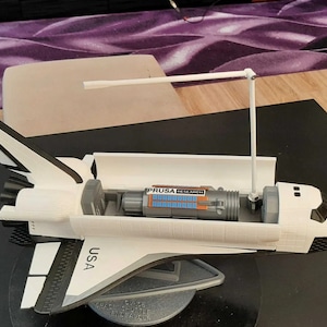 NASA Space Shuttle Endeavor Model - Detailed NASA Collectible & Educational Decor for Space Enthusiasts image 5