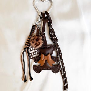 Bag Charm Teddy Taschenanhänger Bär Schlüsselanhänger Braun Geschenk für Frauen Geschenkidee Tochter Taschen Accessoire Geschenk Freundin