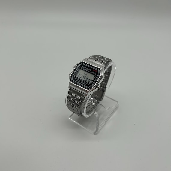 Retro Black Stainless Steel Digital Watch - Y2K 2000s