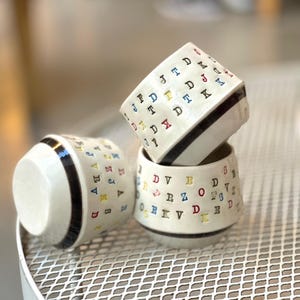 Caneca de letras - Caneca de cerâmica feita à mão - Xícara de café - caneca de cerâmica - presente de dia dos namorados