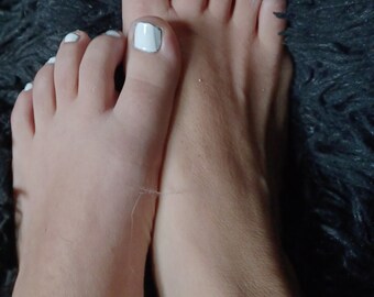 WHITE TOES TUESDAY