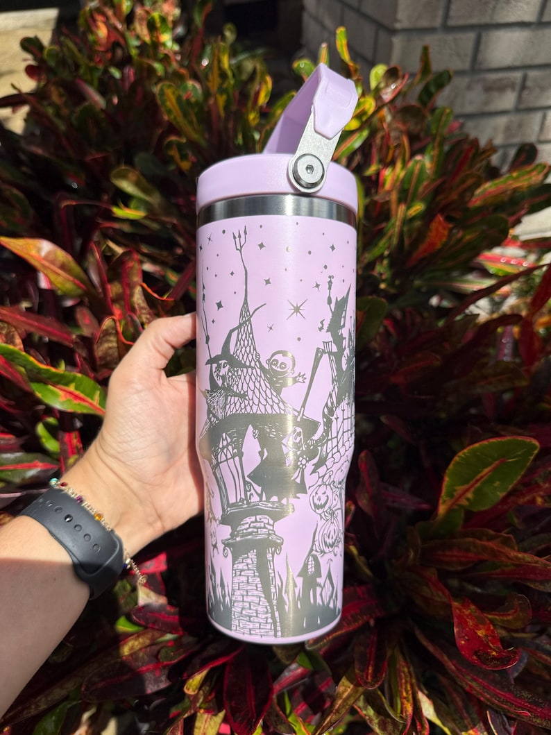 Pesadilla antes de Navidad - Vaso de 30 oz con tapa abatible de Jack y Sally * Vaso de Halloween * Imitación de Stanley * Navidad * Grabado láser imagen 2