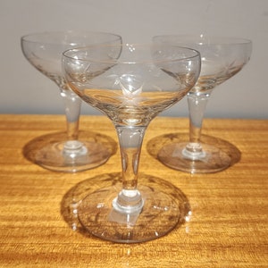 Saucer Champagne Coupe