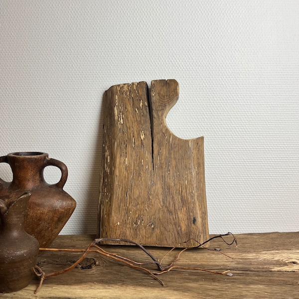 Planche à Découper artisanale plateau apéritif Tranche de Chêne fait main cire d'abeille et bois massif