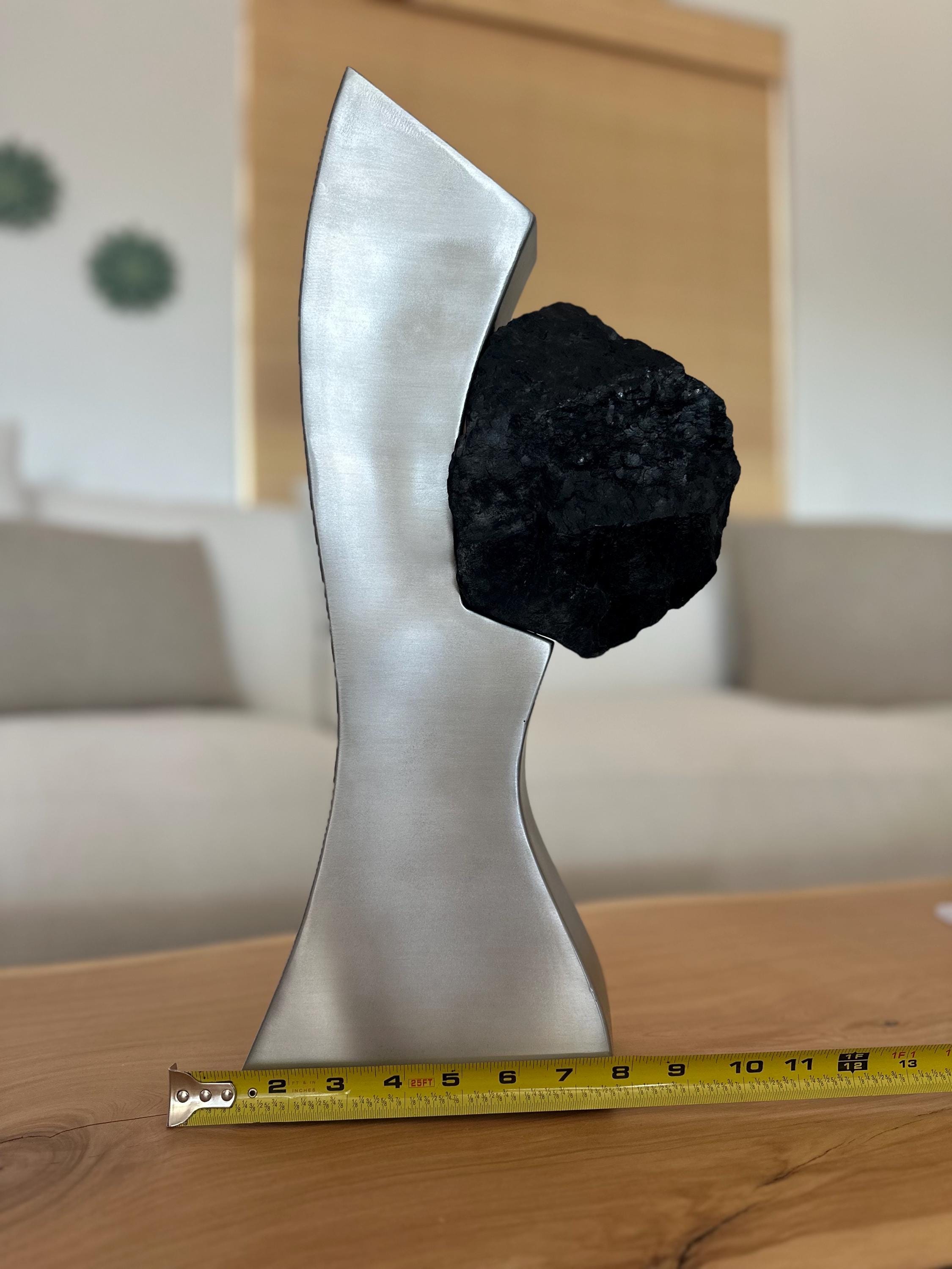 キャンディ Sculpture Stainless Steel and Black Velvet Tourmaline Welding Art