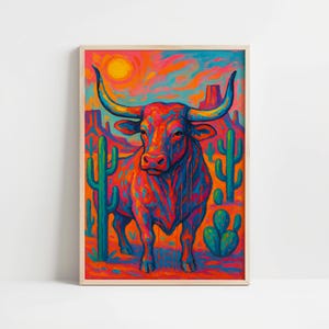 Farbenfroher Texas Longhorn Wand Kunstdruck – Südwestern Bulle Poster mit Kaktus Wüstenlandschaft in leuchtender Neon Palette