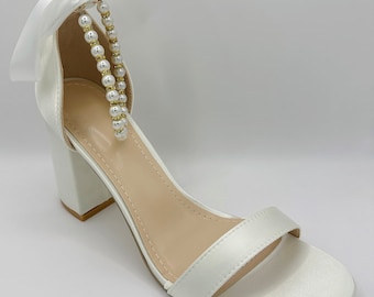 Bridal wedding shoes, bride shoes, wedding shoes, ivory shoes, pearl wedding shoes