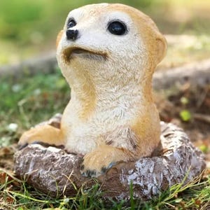 Lifelike Resin Meerkat Figurine: Garden & Desktop Decor (5.5 Inch)