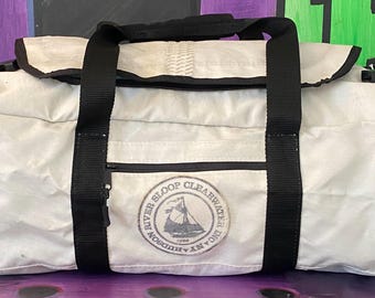 Sloop Clearwater Mains'l Duffle Bags