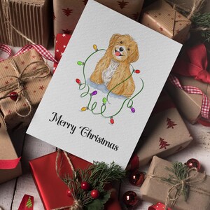 Carte de Noël dessinée à la main, carte de voeux aquarelle, chien souriant, chien bichon havanais, lumières de Noël, animaux de compagnie, fait main, fait maison, avec enveloppe