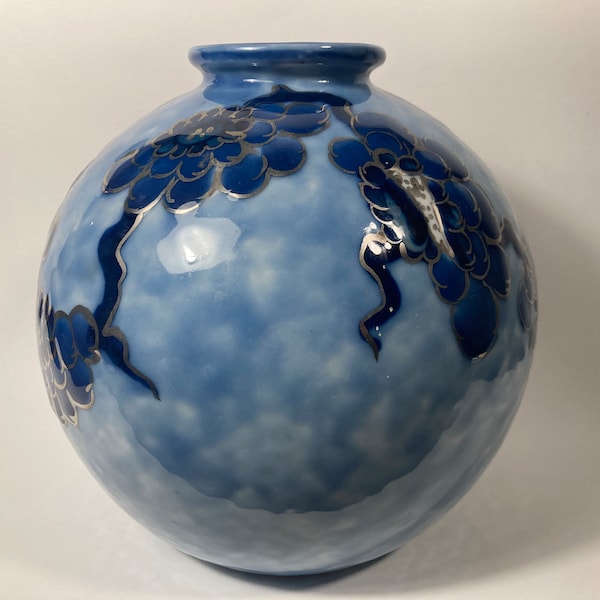 CAMILLE THARAUD Vase boule en porcelaine