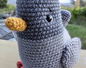 Crochet Pigeon Plush – Pigeon Stuffed Bird– Handmade Crochet Bird – Urban Wildlife Toy – Bird Lover Gift – Nursery Decor