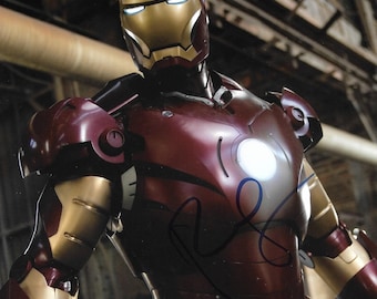 Robert Downey Jr Iron Man Signed Authentic 8x10 Photo Global COA
