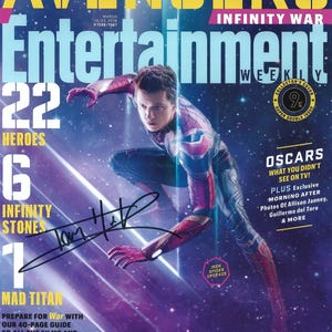 Tom Holland Spiderman Signed Authentic 8x10 Photo Global COA