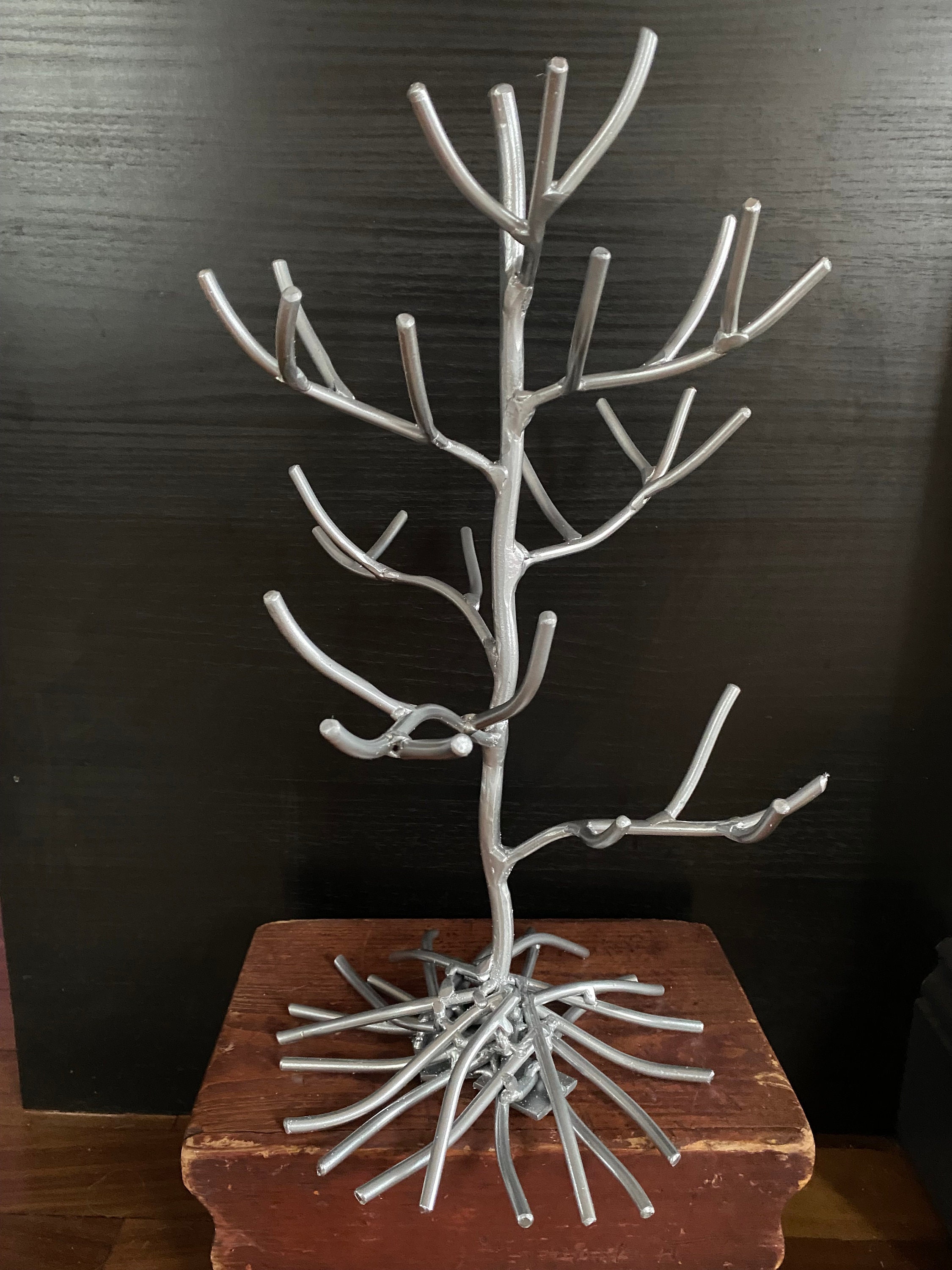 Metal Tree Tree Of Life Jewellery Stand Silver Metal Tabletop Jewelry Tree  With Bird Nest – MyGift, image size:2250x3000