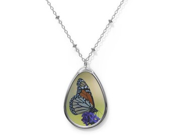 Monarch Butterfly Necklace | Butterfly Photo Necklace | Butterfly Necklace | Nature Necklace | Nature Jewelry | Butterfly Jewelry