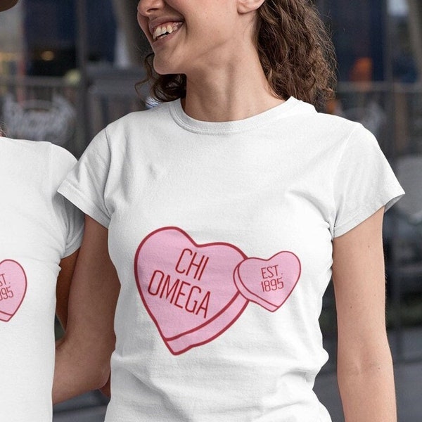 Sweethearts // Personalisiertes Sorority T-Shirt in Chi-Omega / Nachricht für Optionen: Theta, Tri-Delt, Zeta, Kappa, ADPi, Etc. / Weiß und Schwarz