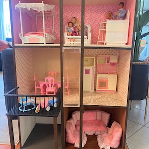 Vintage Holz handgefertigte Barbie-Puppenhaus 70er Jahre Wanddekor